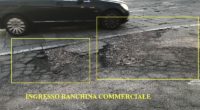 Ancora una volta ci troviamo costretti a dare voce ai lettori di Liberissimo che denunciano la pericolosità del manto stradale della banchina commerciale, ormai abbiamo perso il [&hellip;]